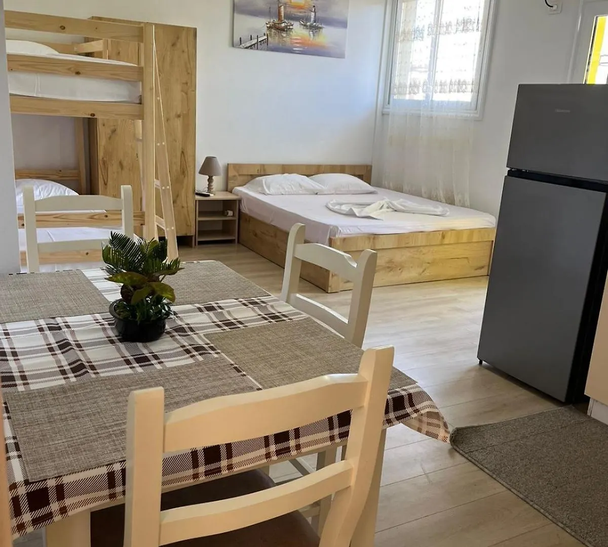 Guesthouse Kristi & Mari Vlore 0*,